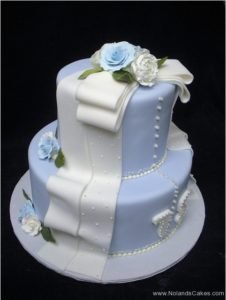 273, 75th birthday, seventy fifth birthday, flower, flowers, white, blue, tiered, button, buttons, dress, bow, ribbon